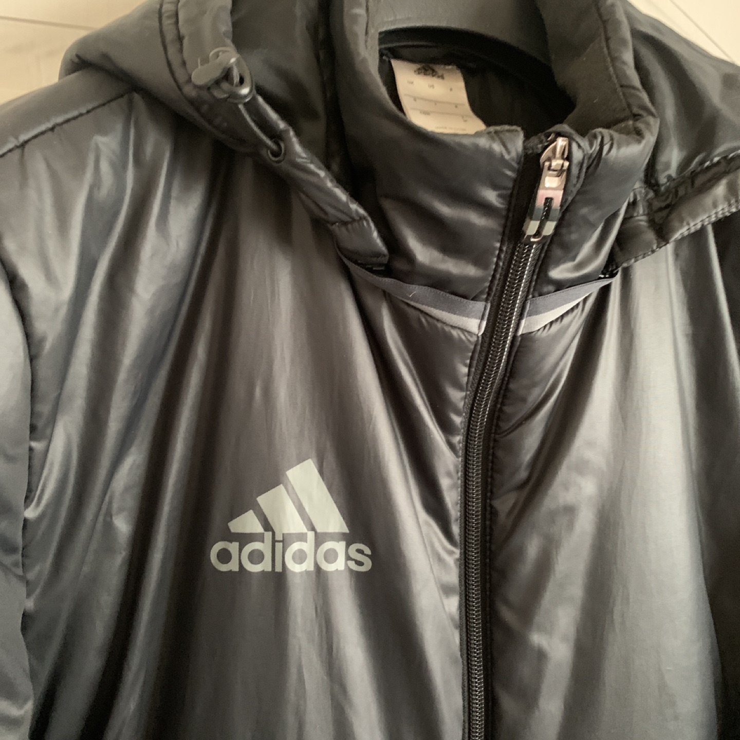 adidas 中綿入りジャケット Mサイズの写真3枚目