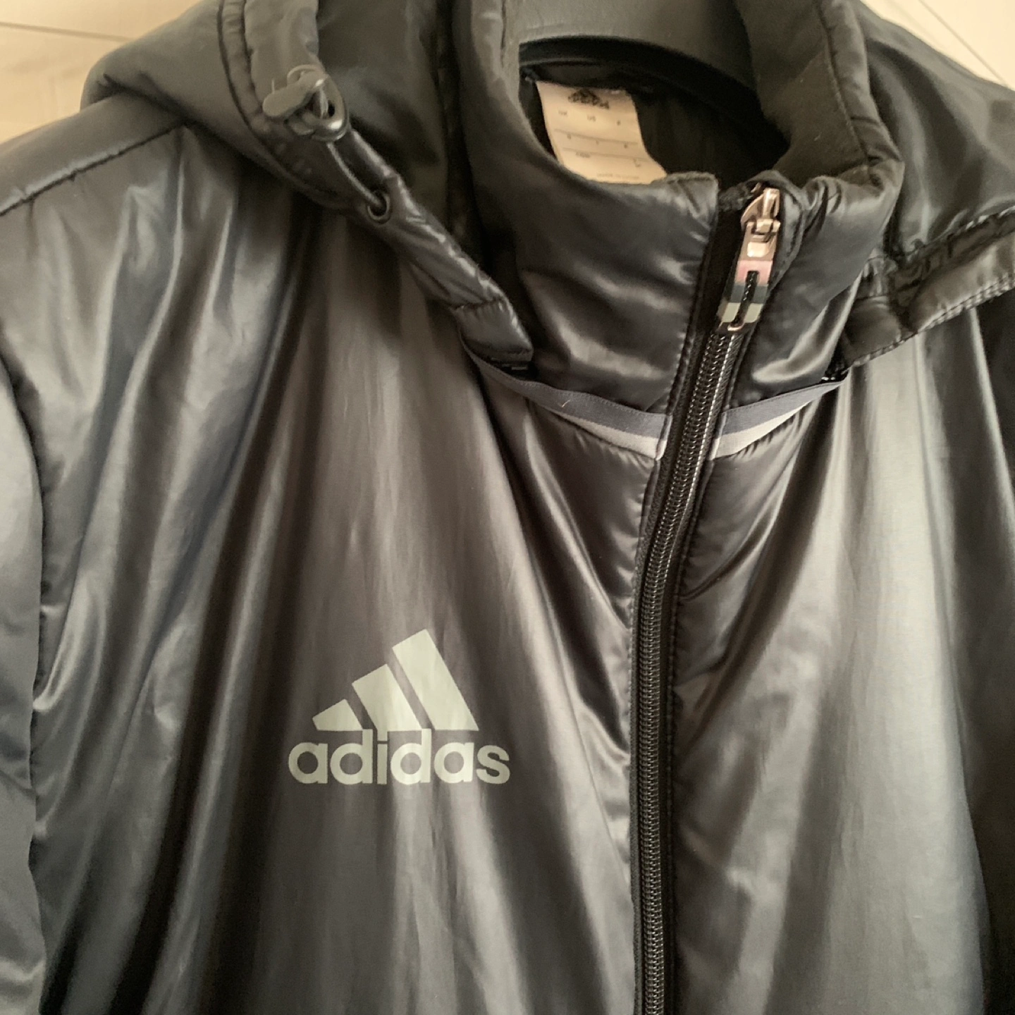 adidas 中綿入りジャケット Mサイズの写真3枚目