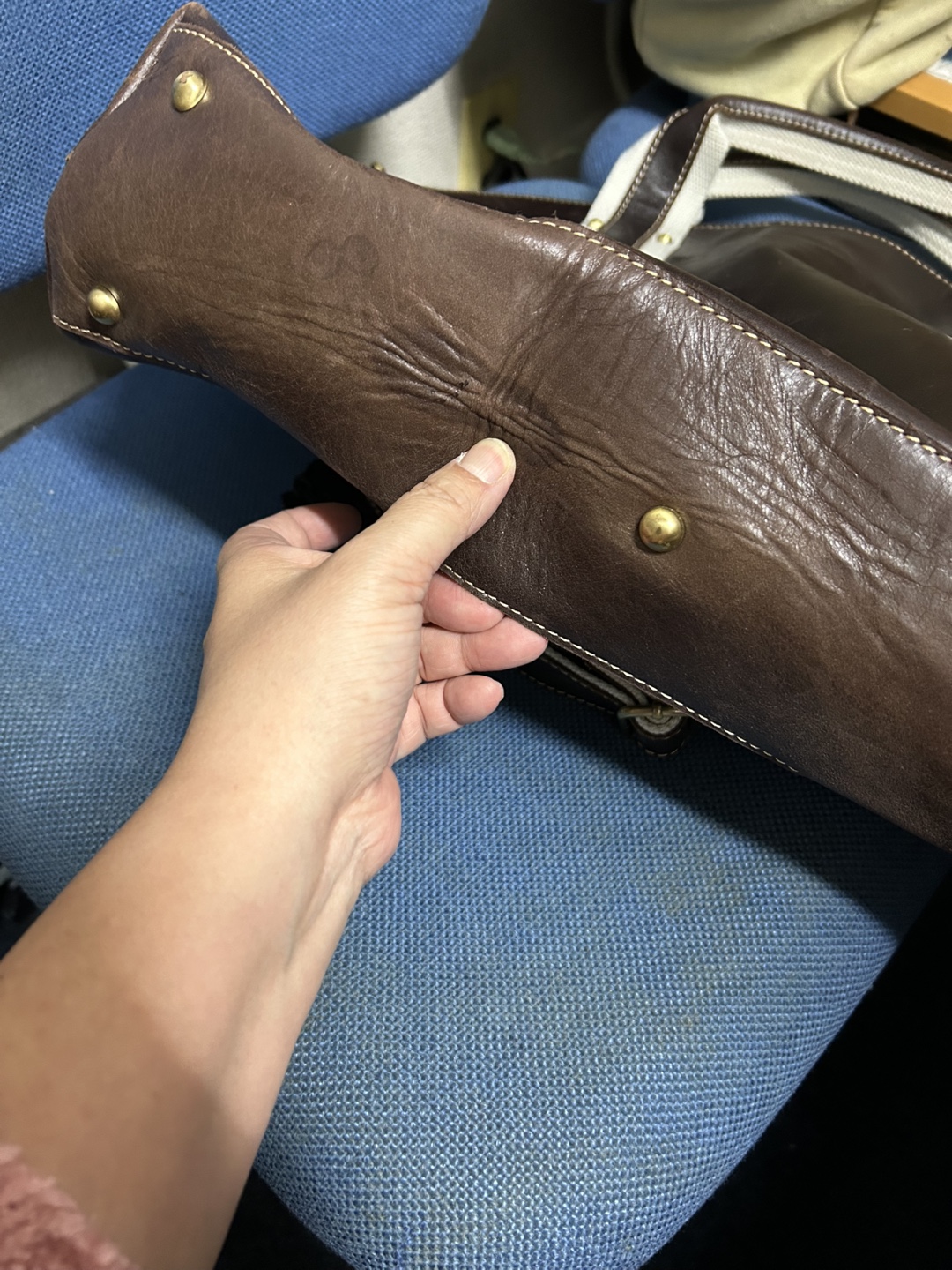 本革製 デザインボストンバッグの写真7枚目