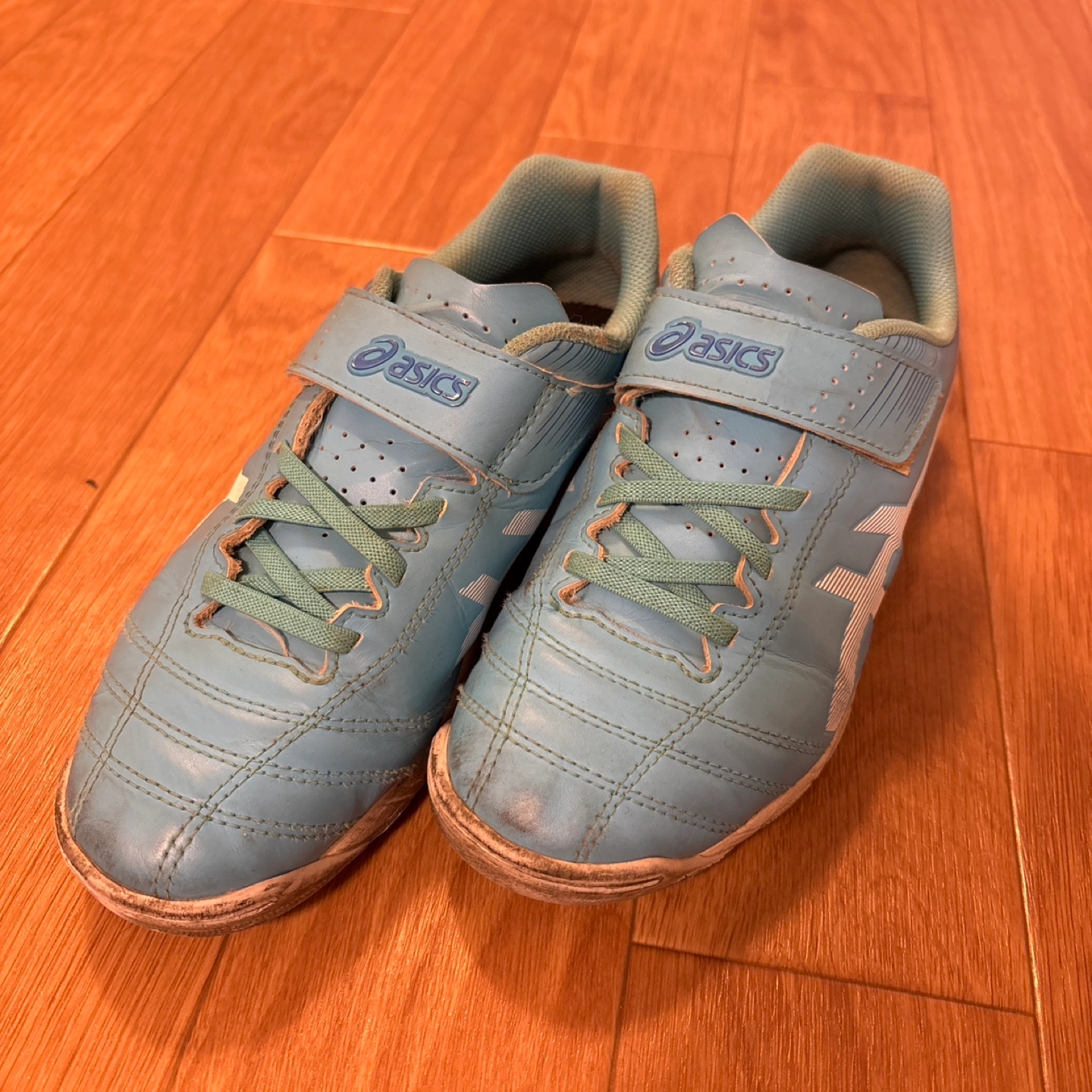 【adidas】キッズサッカーシューズ 22cm