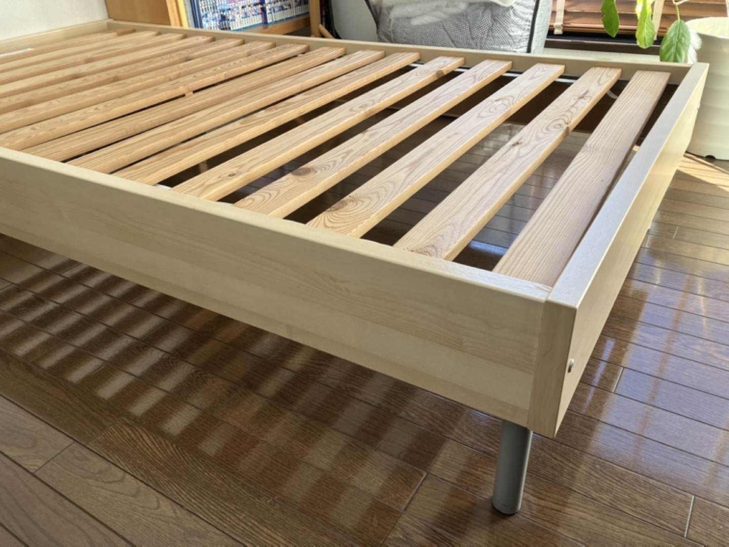 IKEA ベッドフレームの写真2枚目