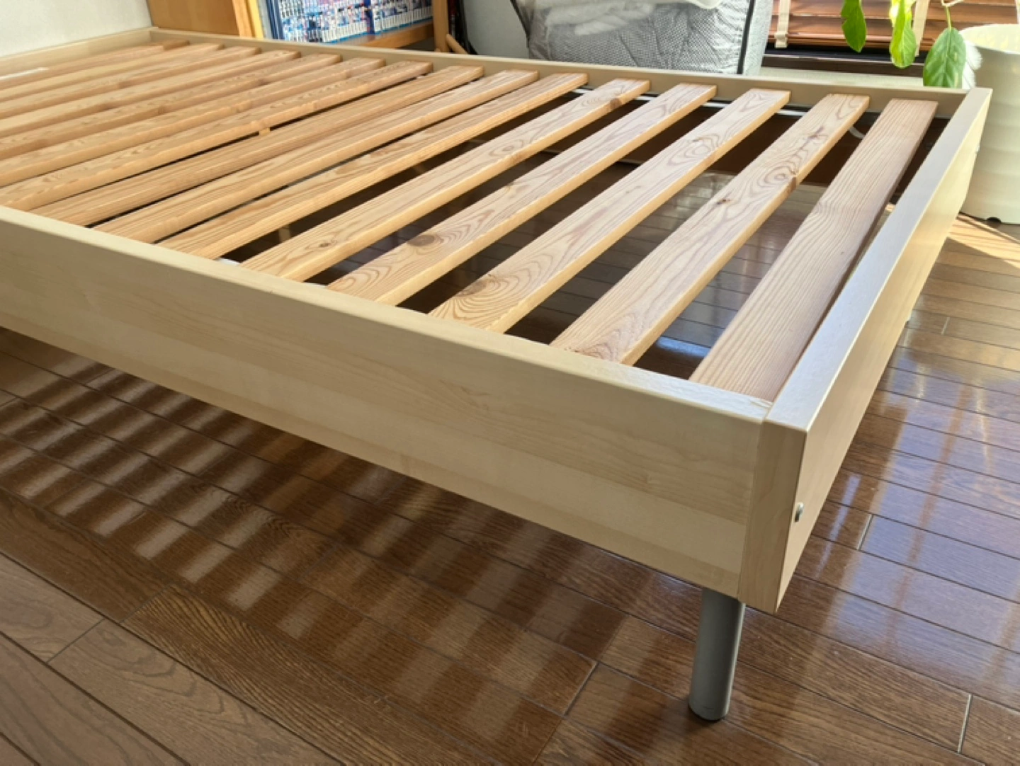 IKEA ベッドフレームの写真2枚目