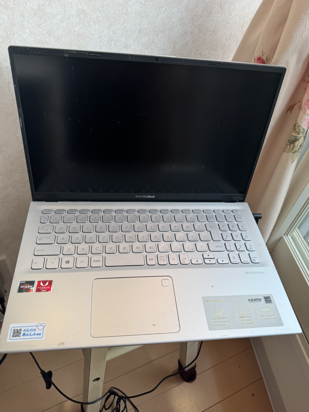 PC Asus VivoBookの写真2枚目