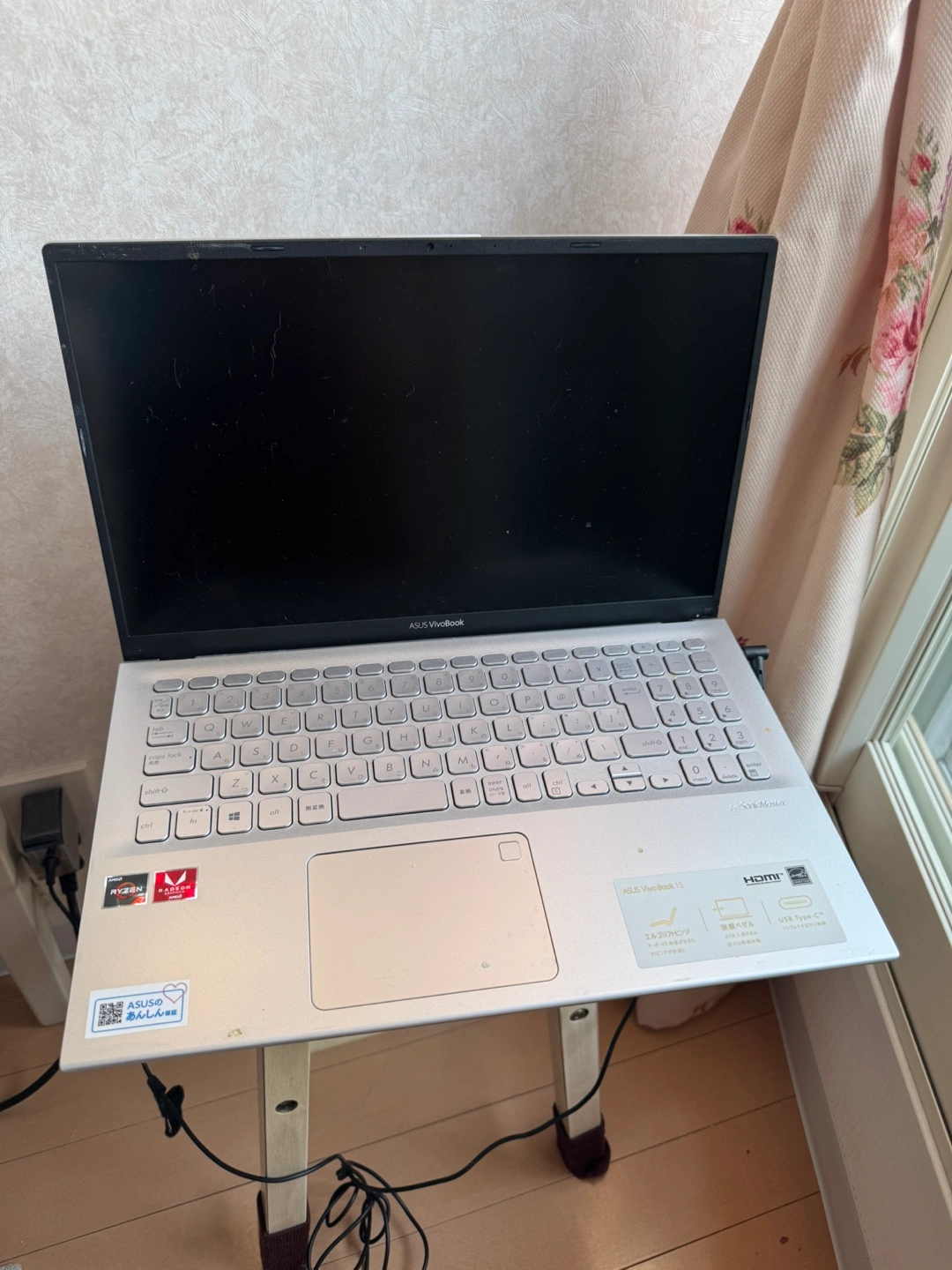 PC Asus VivoBookの写真3枚目