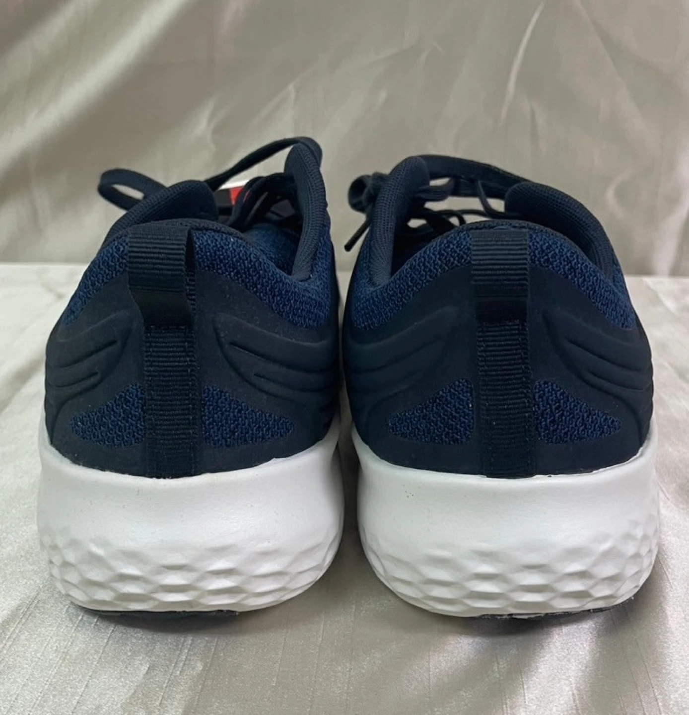《未使用品》New Balance スニーカー 27.5cmの写真4枚目