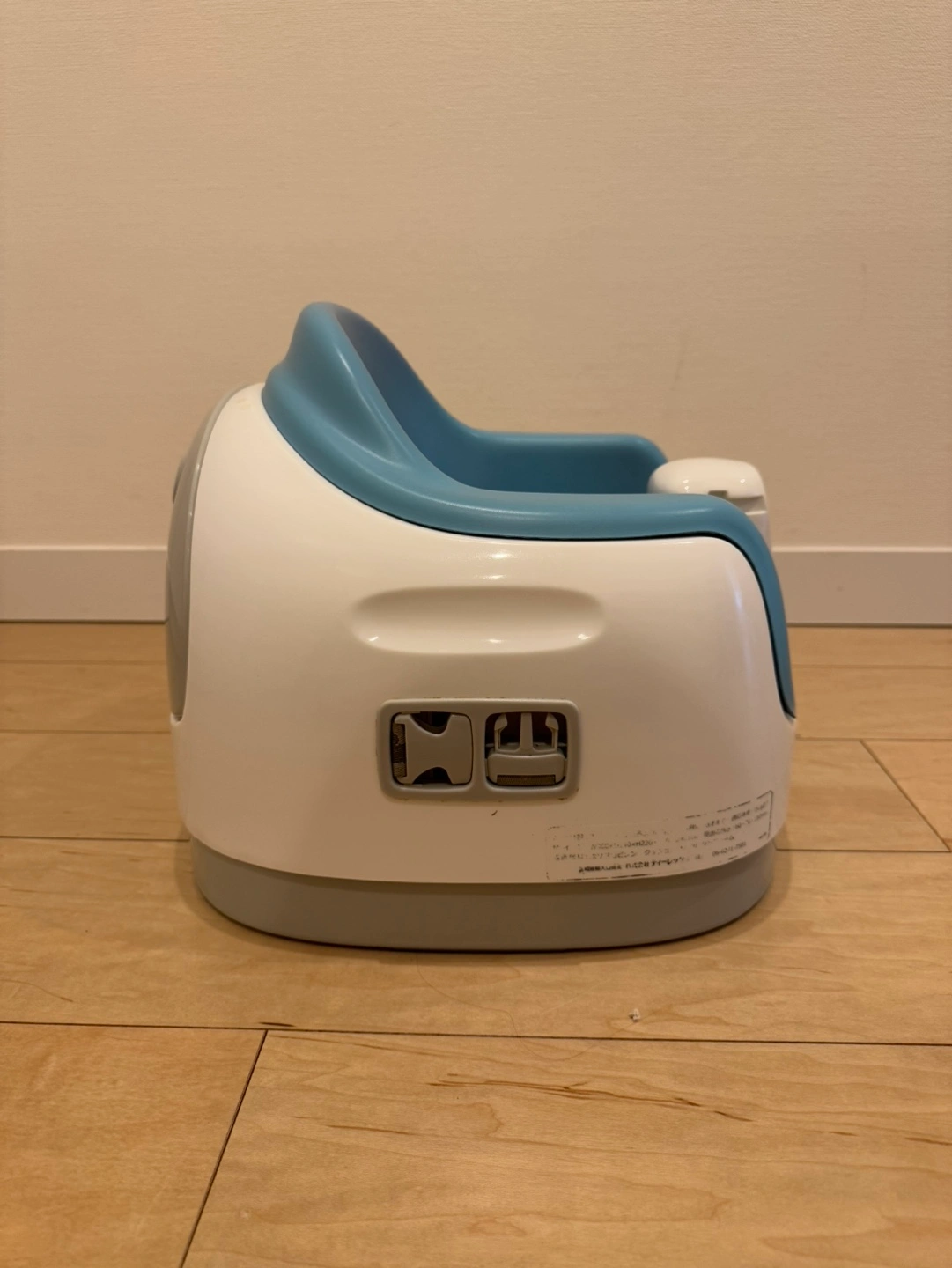【 Bumbo】ベビーチェアの写真2枚目