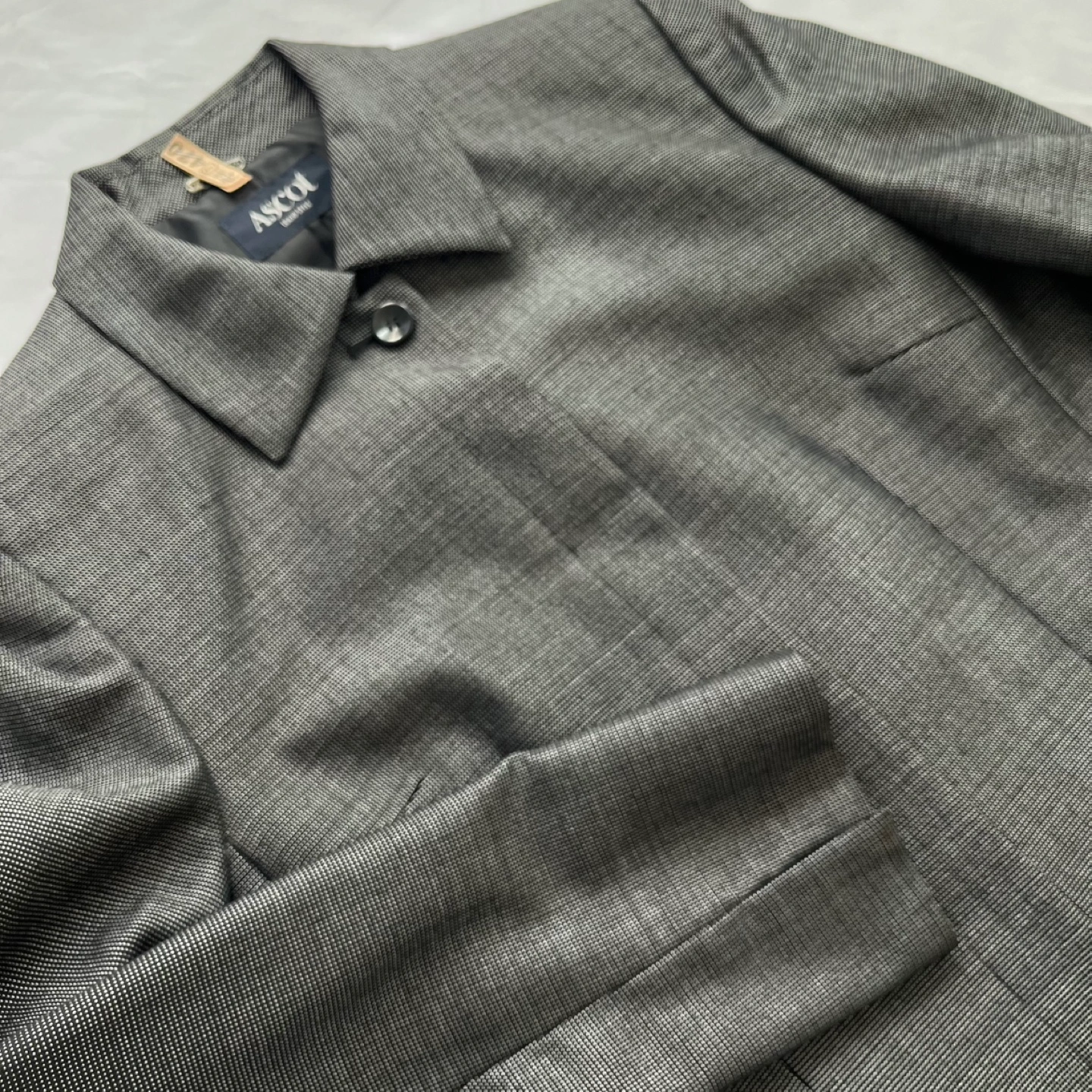 美品 東京スタイル ASCOT ステンカラー ジャケット ウール×絹 チャコールグレー M クリーニング済みの写真2枚目
