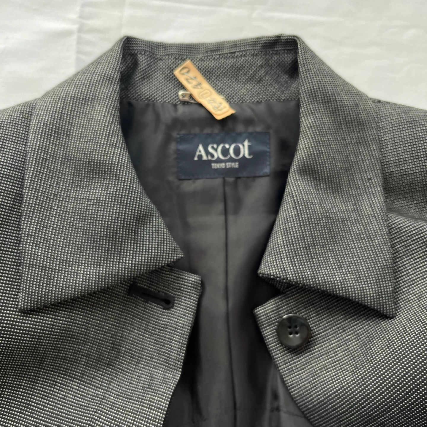 美品 東京スタイル ASCOT ステンカラー ジャケット ウール×絹 チャコールグレー M クリーニング済みの写真7枚目