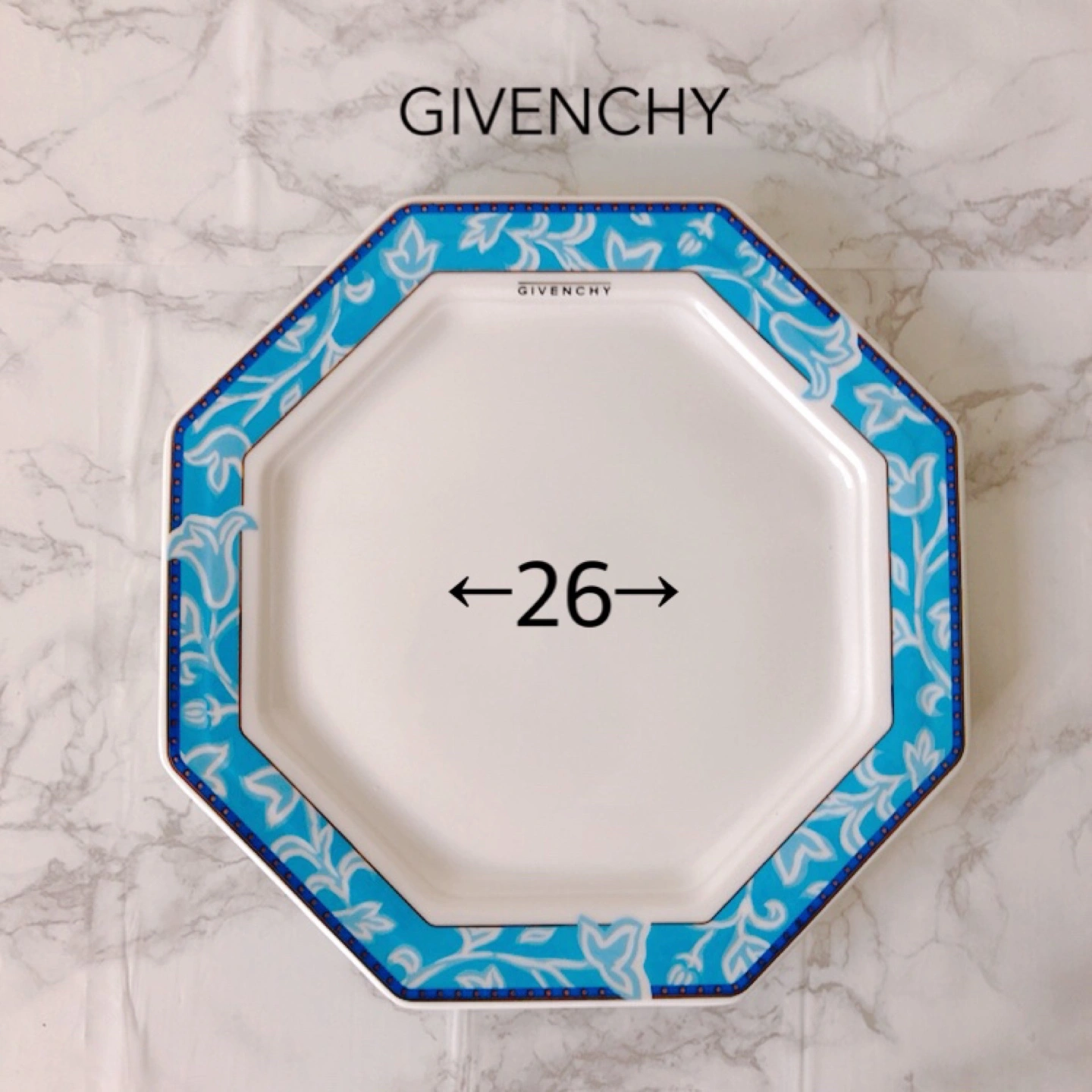 【GIVENCHY 八角形プレート】 26cm 25/9月末❕
