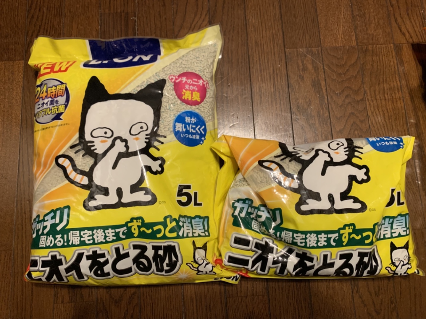 猫砂　ライオンニオイをとる砂　5リットルおまけ付き