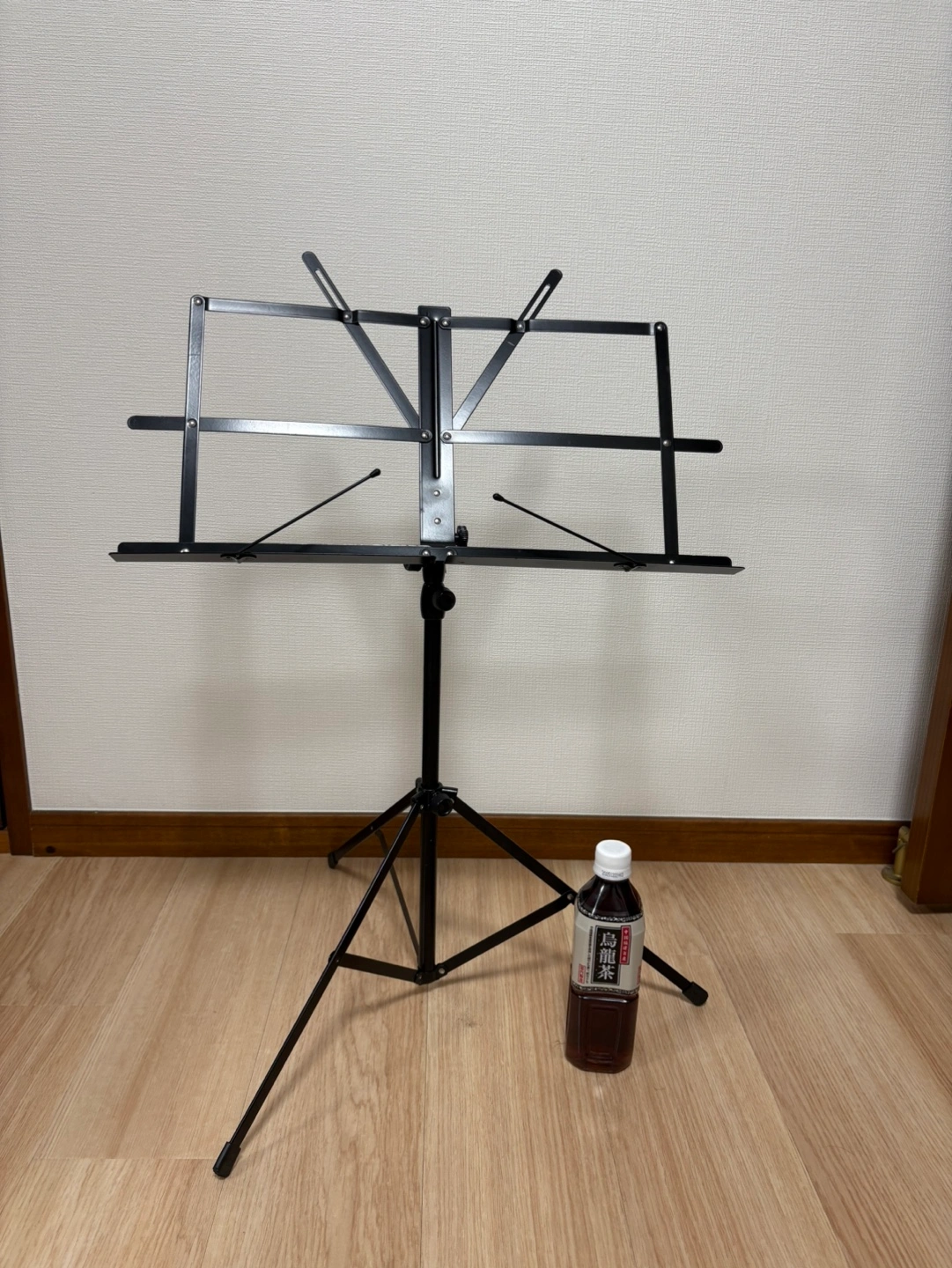 キョーリツ 譜面台 軽量スチール製 折りたたみ式 MS-200J/BK ブラック (ソフトケース付属)の写真2枚目