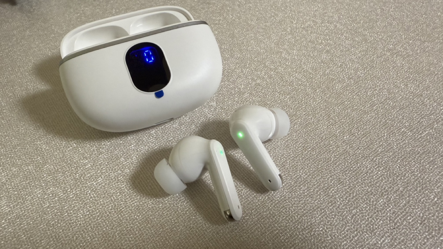 【新品】Bluetoothワイヤレスイヤホン