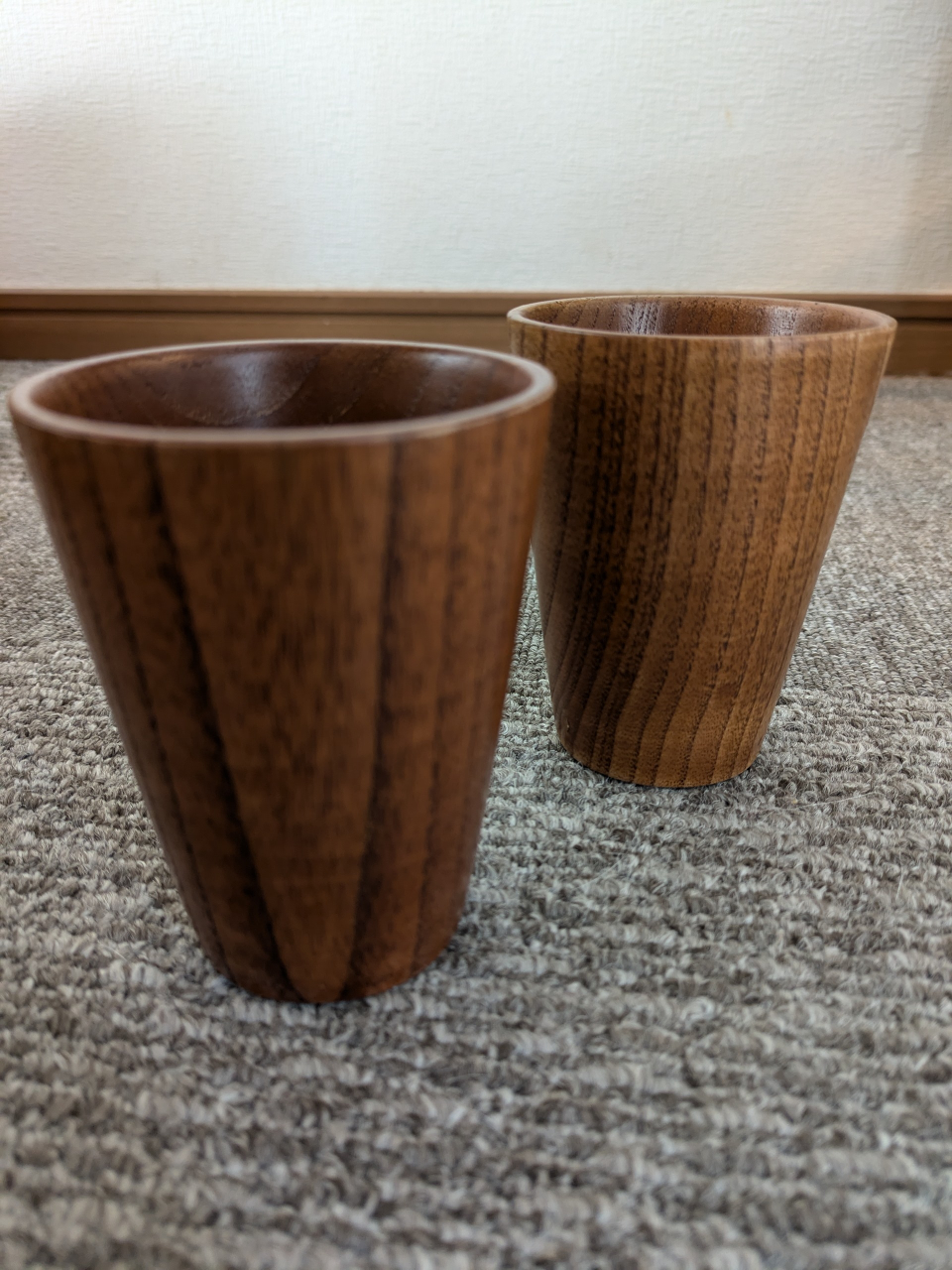 木製・陶器コップ 2客とキリンビールグラス