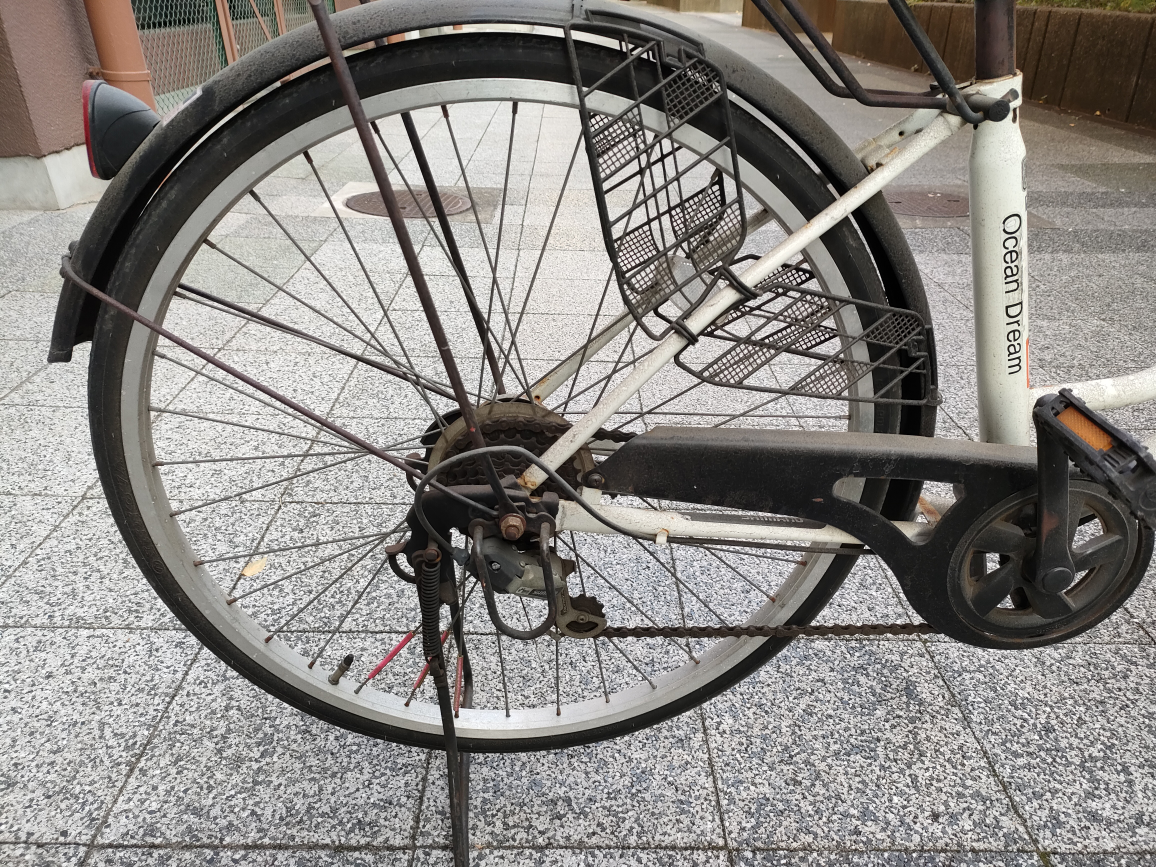 中古自転車　3段変速　ライト付き　ミニ空気入れ付きの写真2枚目