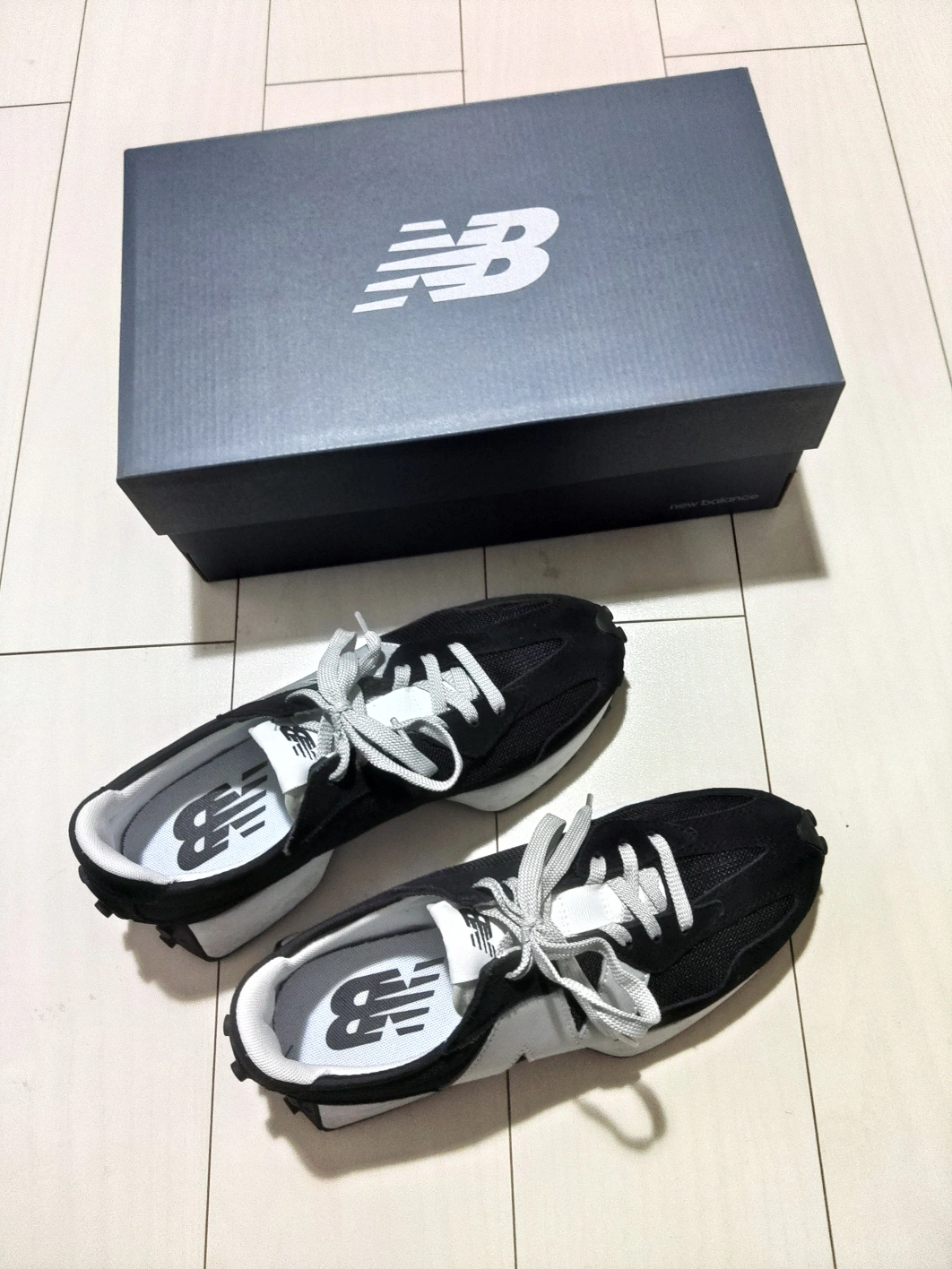 new balance MS327MM1