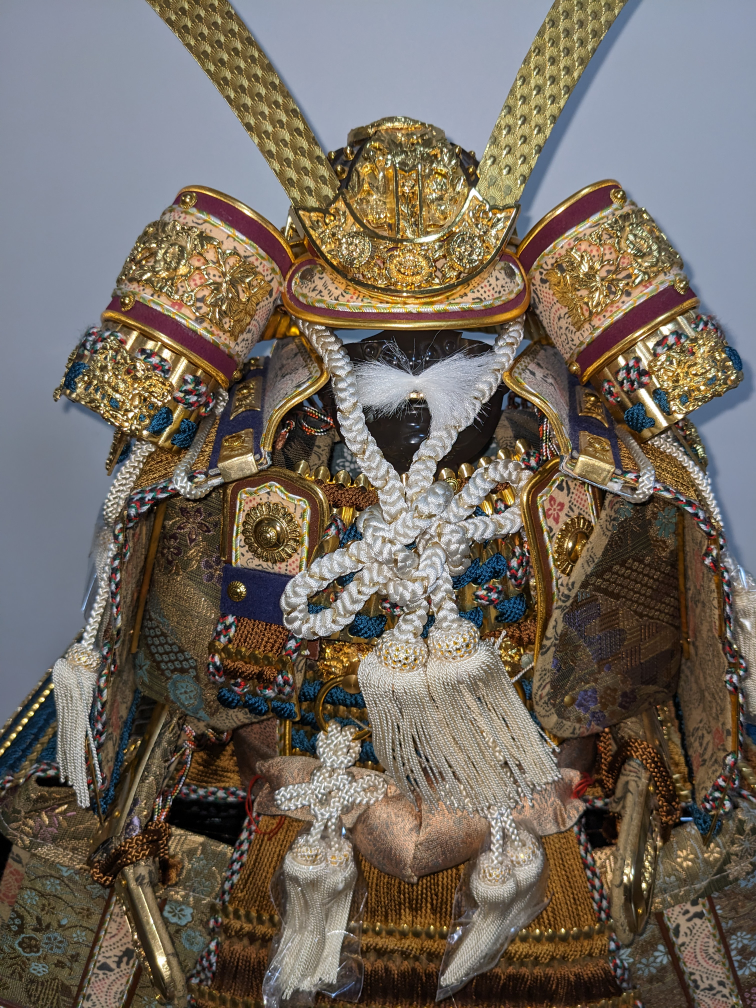 平安翠雲作　　10号大鎧　5月人形の写真3枚目