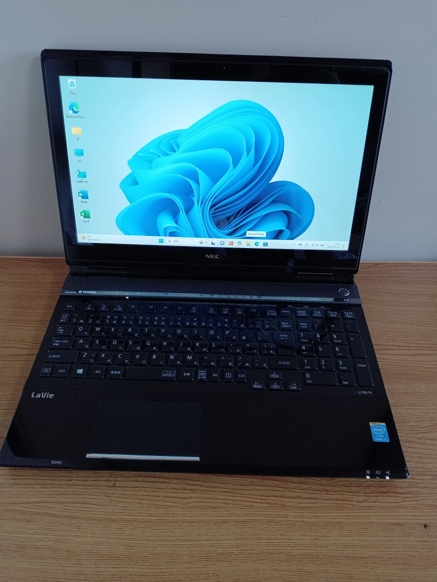 NECノートパソコンタッチパネル i7/16 新品SSD512GB2024office