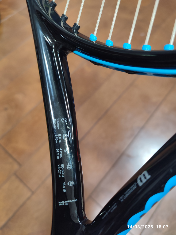 テニスラケット　Wilson Ultta 26の写真3枚目