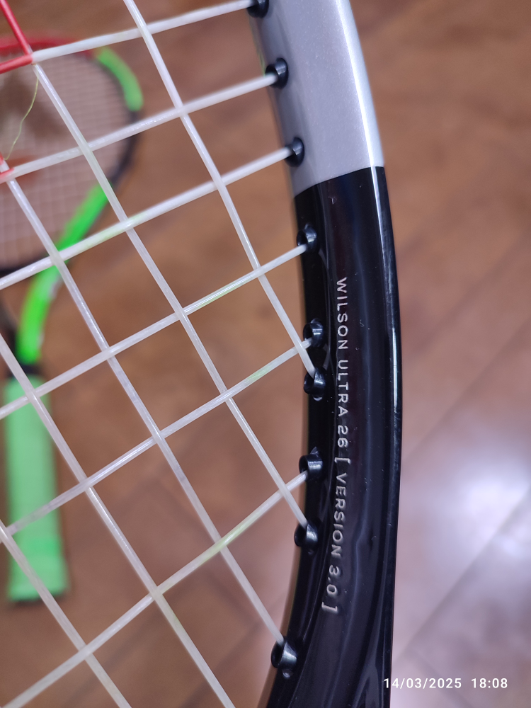テニスラケット　Wilson Ultta 26の写真4枚目