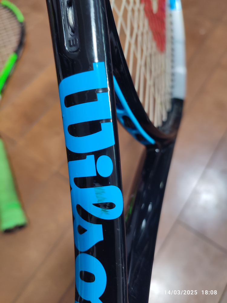 テニスラケット　Wilson Ultta 26の写真5枚目