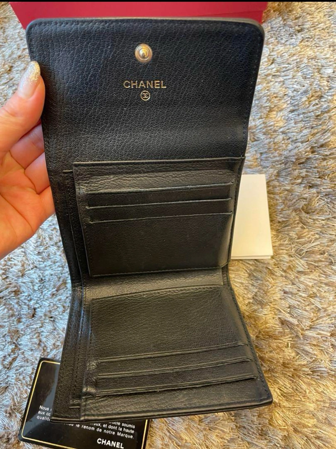 CHANEL シャネル コンパクト財布の写真2枚目