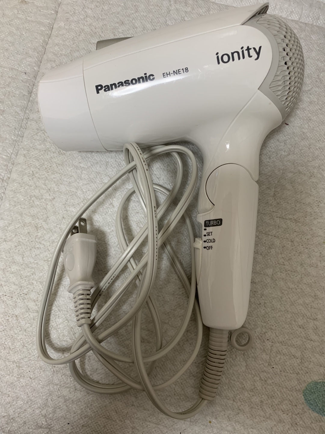 Panasonic EH-NE18 イオニティ ヘアドライヤーの写真2枚目