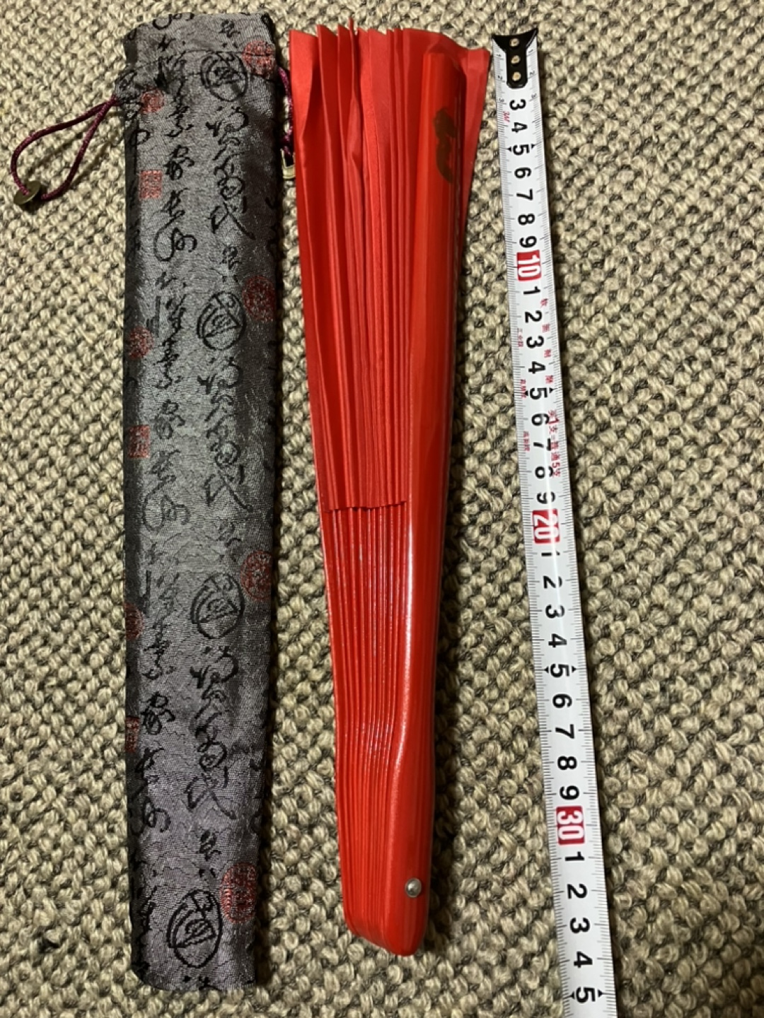 太極扇　新品1本+1本おまけ(中古品)の写真2枚目