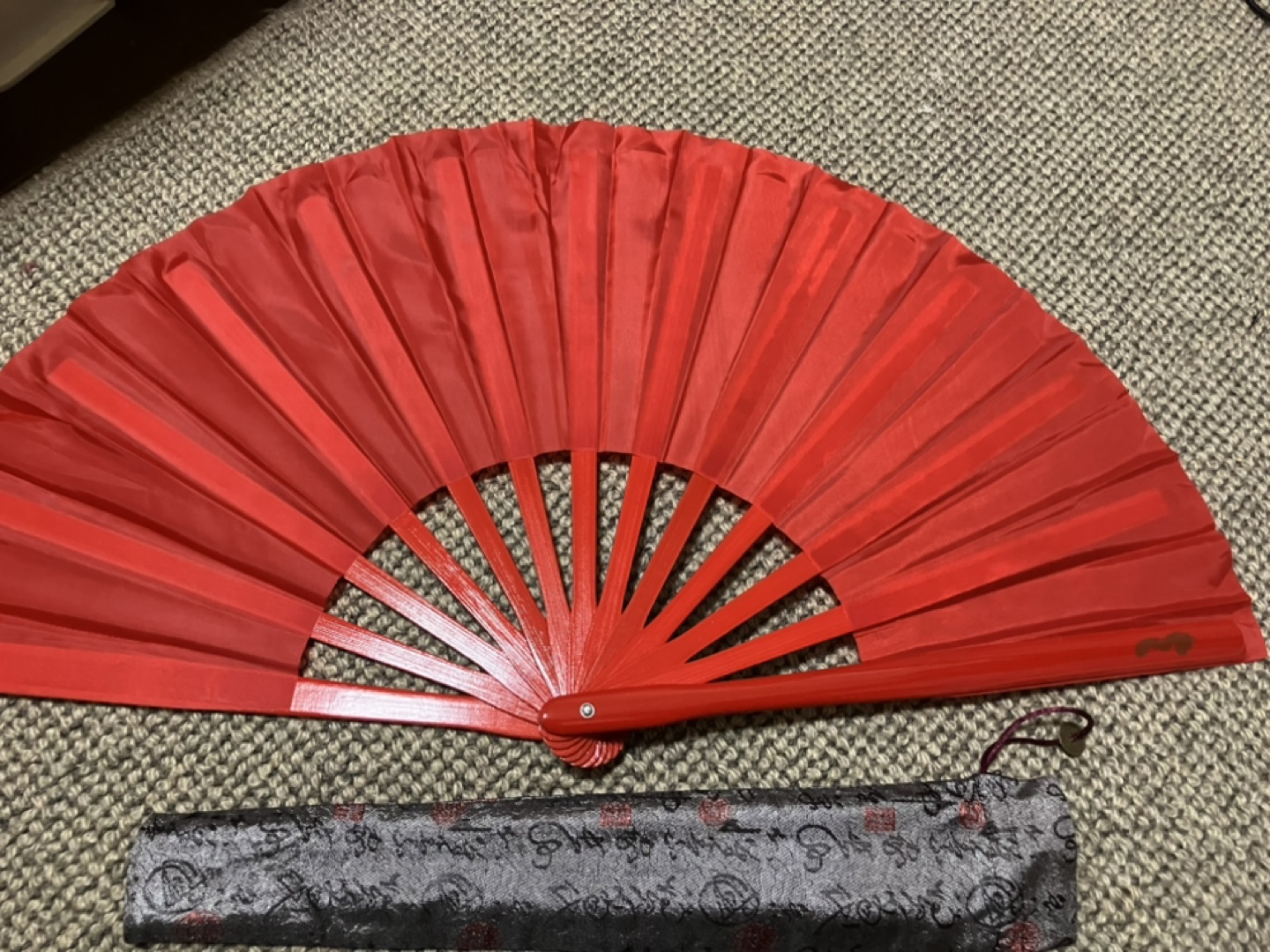 太極扇　新品1本+1本おまけ(中古品)