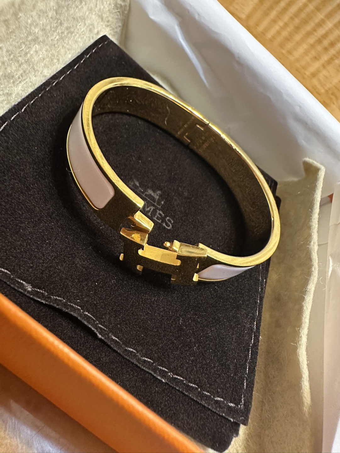 HERMES エナメルブレスレット 《クリックH》の写真4枚目