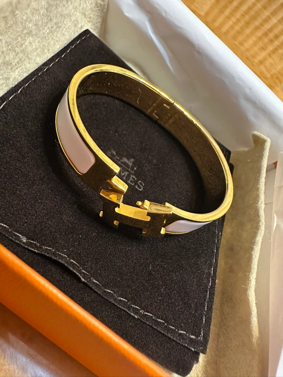 HERMES エナメルブレスレット 《クリックH》の写真4枚目