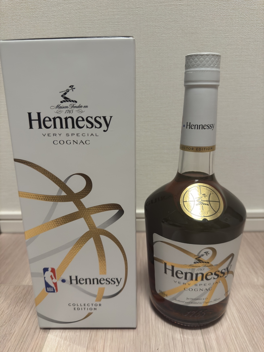 ヘネシーNBAコレクターズエディション700ml