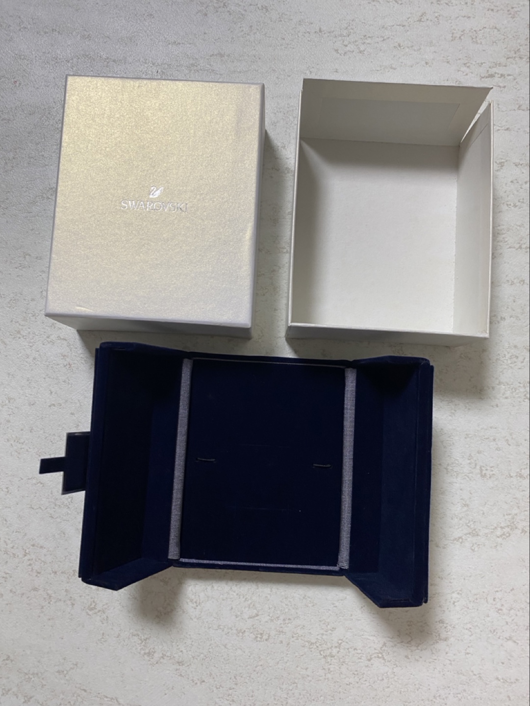 SWAROVSKI ジュエリーボックスの写真2枚目