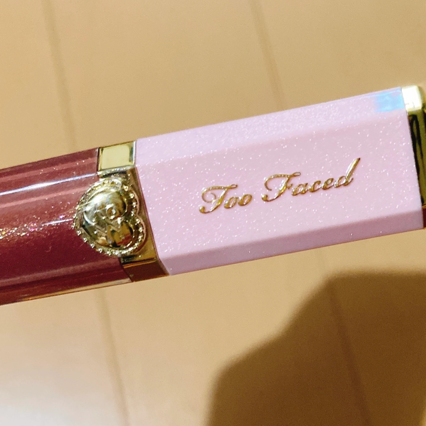 新品未使用 Too Faced リッチ&ダズリン ハイシャインスパークリングリップグロス ストック&ボンデージの写真2枚目