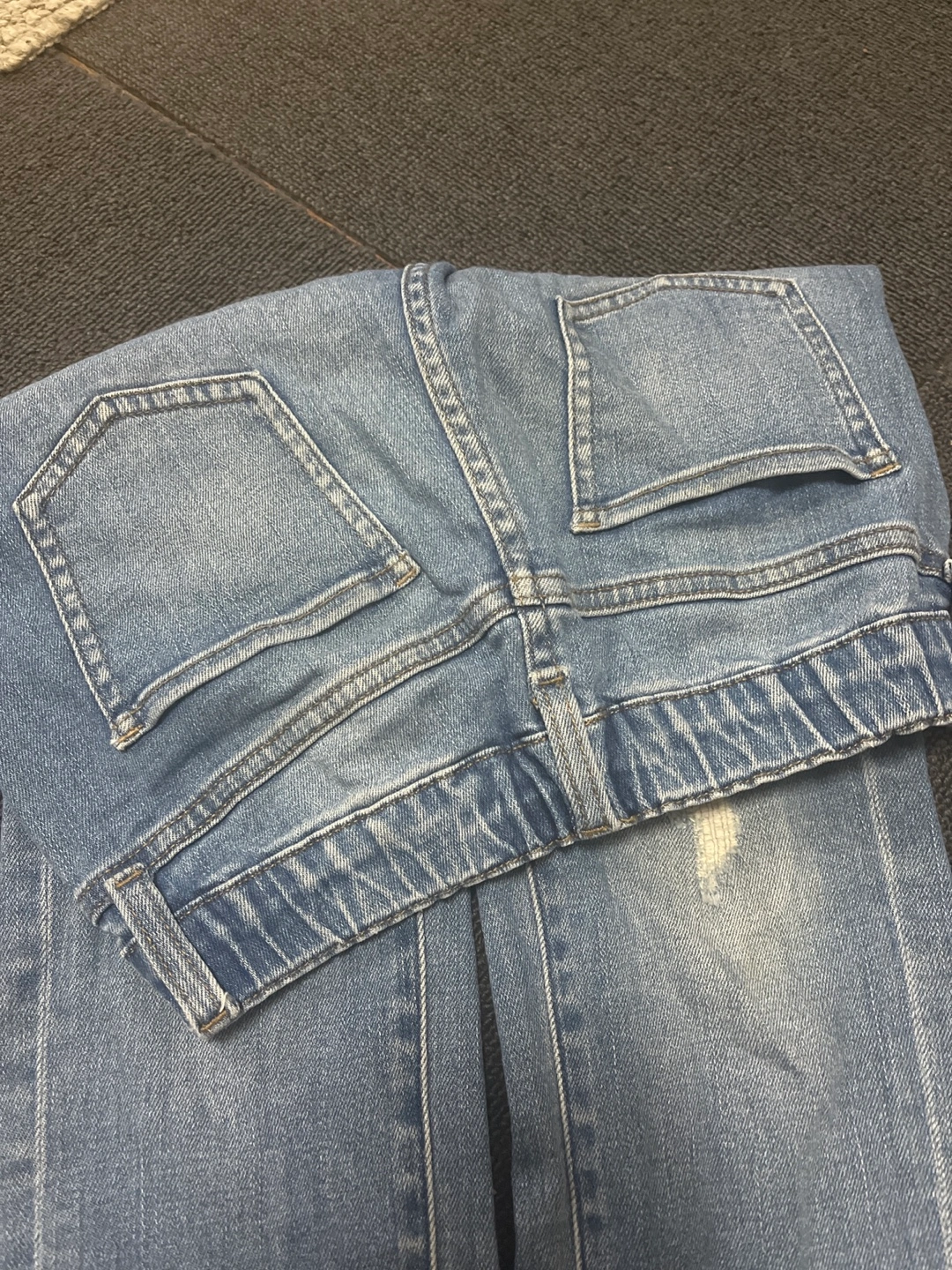 Uniq pantの写真3枚目