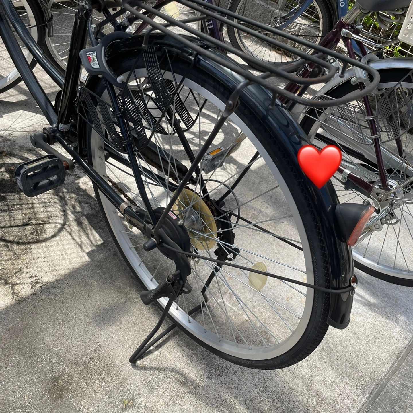 ★定価2〜3万円★20回ほどの使用のみ! 6段変速ギア 26インチ 自転車 ママチャリ 鍵付き カゴ付きdixhuitの写真5枚目