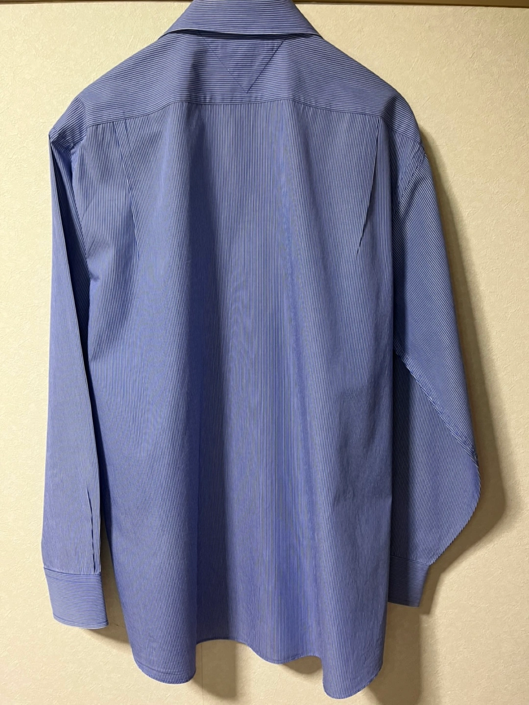 Tommy Hilfigerストライプシャツの写真2枚目