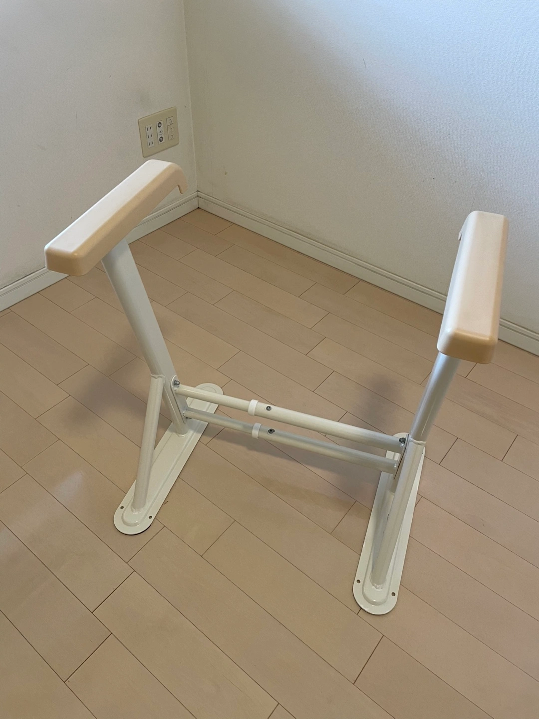 アリスオーヤマ トイレ用手すり TRT-64A