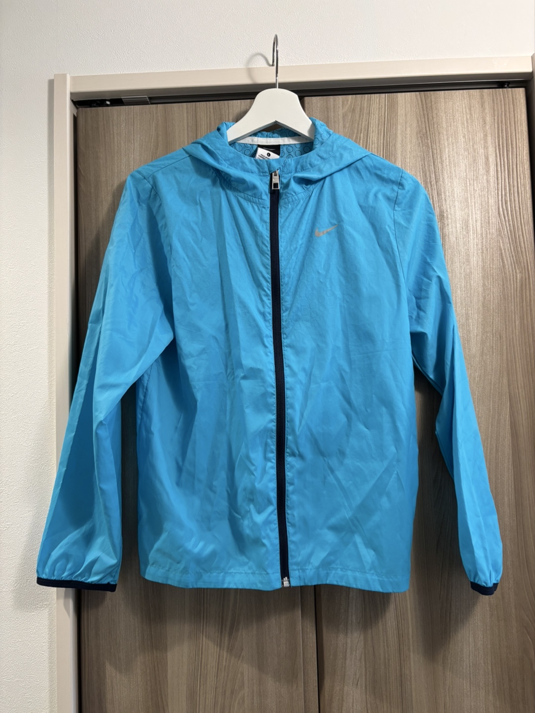 NIKE ウィンドブレーカー キッズorレディース
