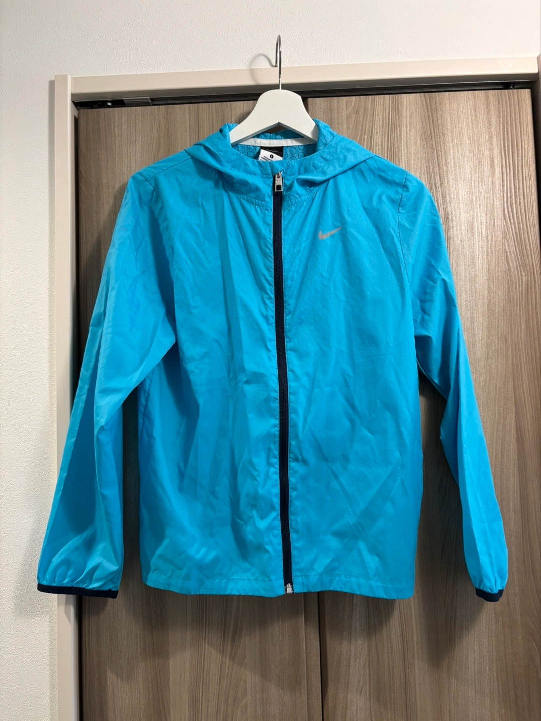 NIKE ウィンドブレーカー キッズorレディース