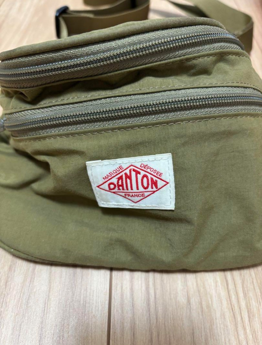DANTON ボディーバック　美品の写真2枚目