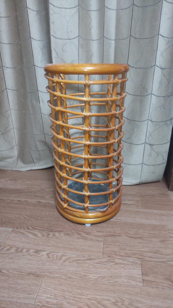 ラタン製傘立て