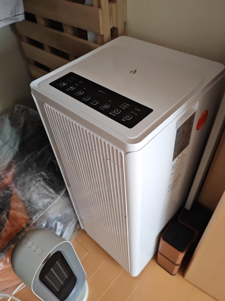 クーラー 中古品(半年ぐらい使用) 動作確認済み、パイプ付き