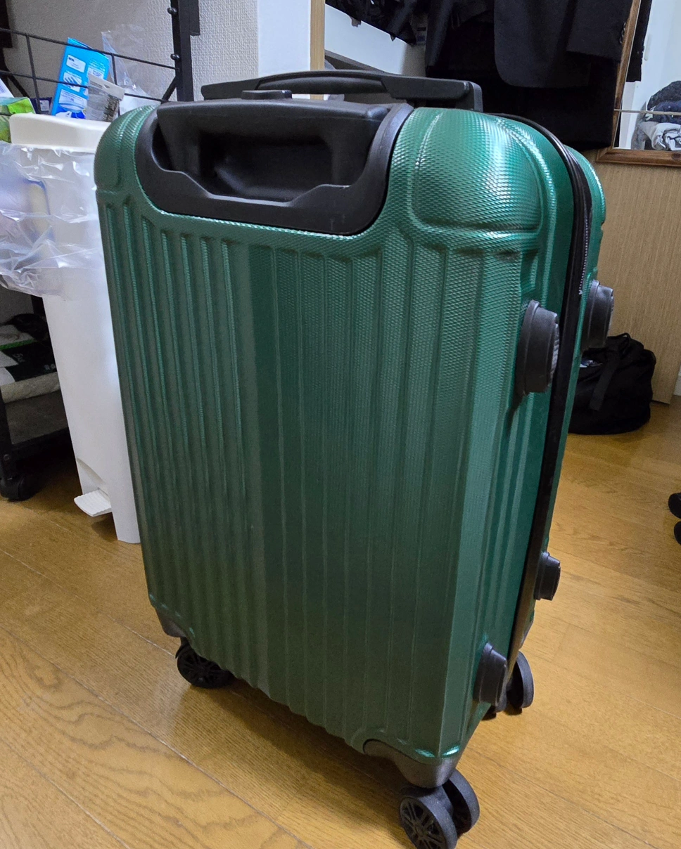 グリーン色 スーツケース Sサイズ 20inchの写真2枚目