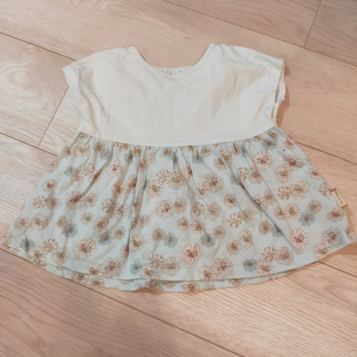 【GW中500円値引き!】ミキハウス他 80 半袖ワンピース・トップスまとめ売り 女の子の写真7枚目