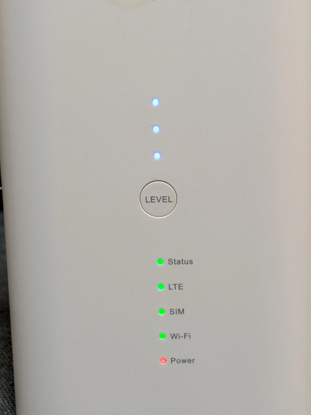 SoftBank Air 4 ホームルーターの写真2枚目