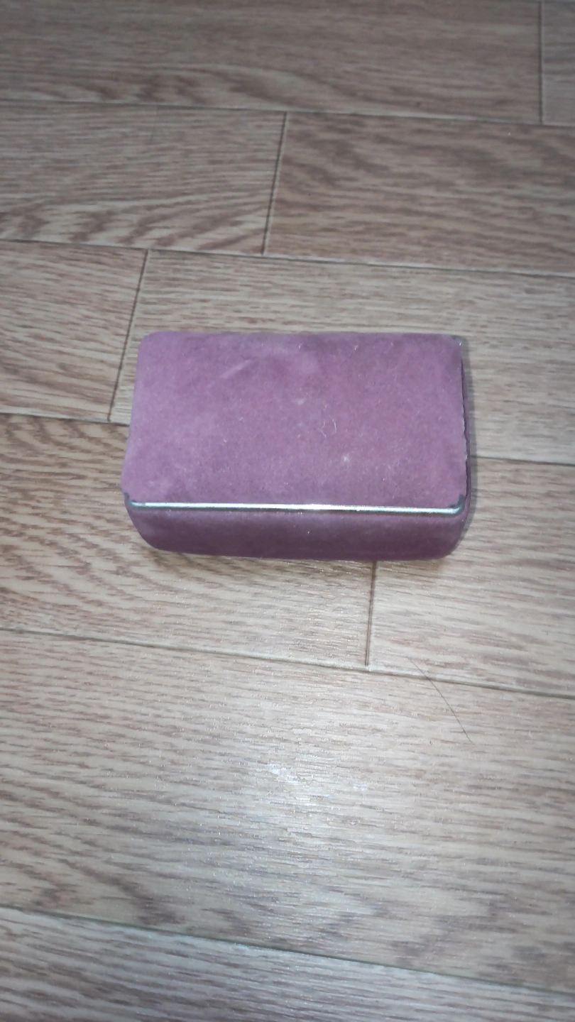 オルゴール付きジュエリーケース 約10cm×5cm