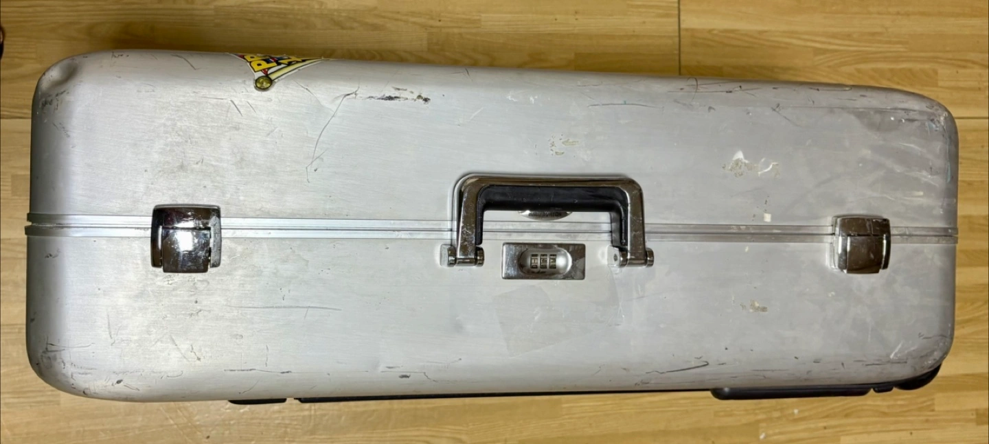 ZOROHALLIBURTON 30年前 グアム購入 大型スーツケースの写真4枚目