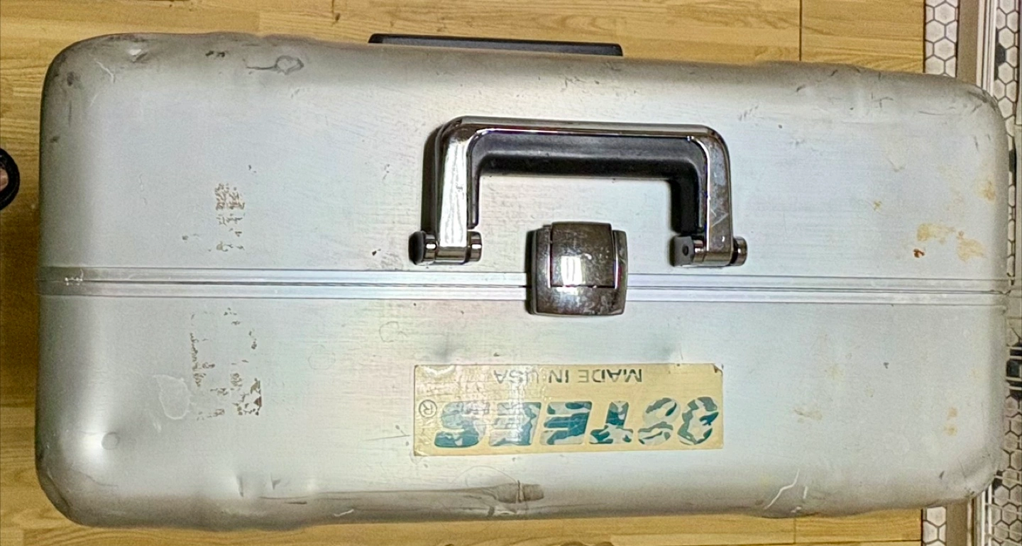 ZOROHALLIBURTON 30年前 グアム購入 大型スーツケースの写真3枚目