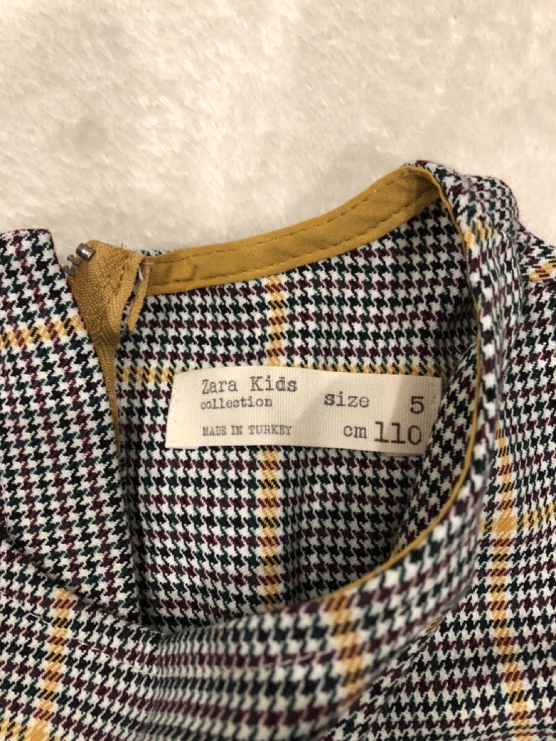 ZARA Kids ワンピース チェック柄 110cmとパンツ2点の写真3枚目