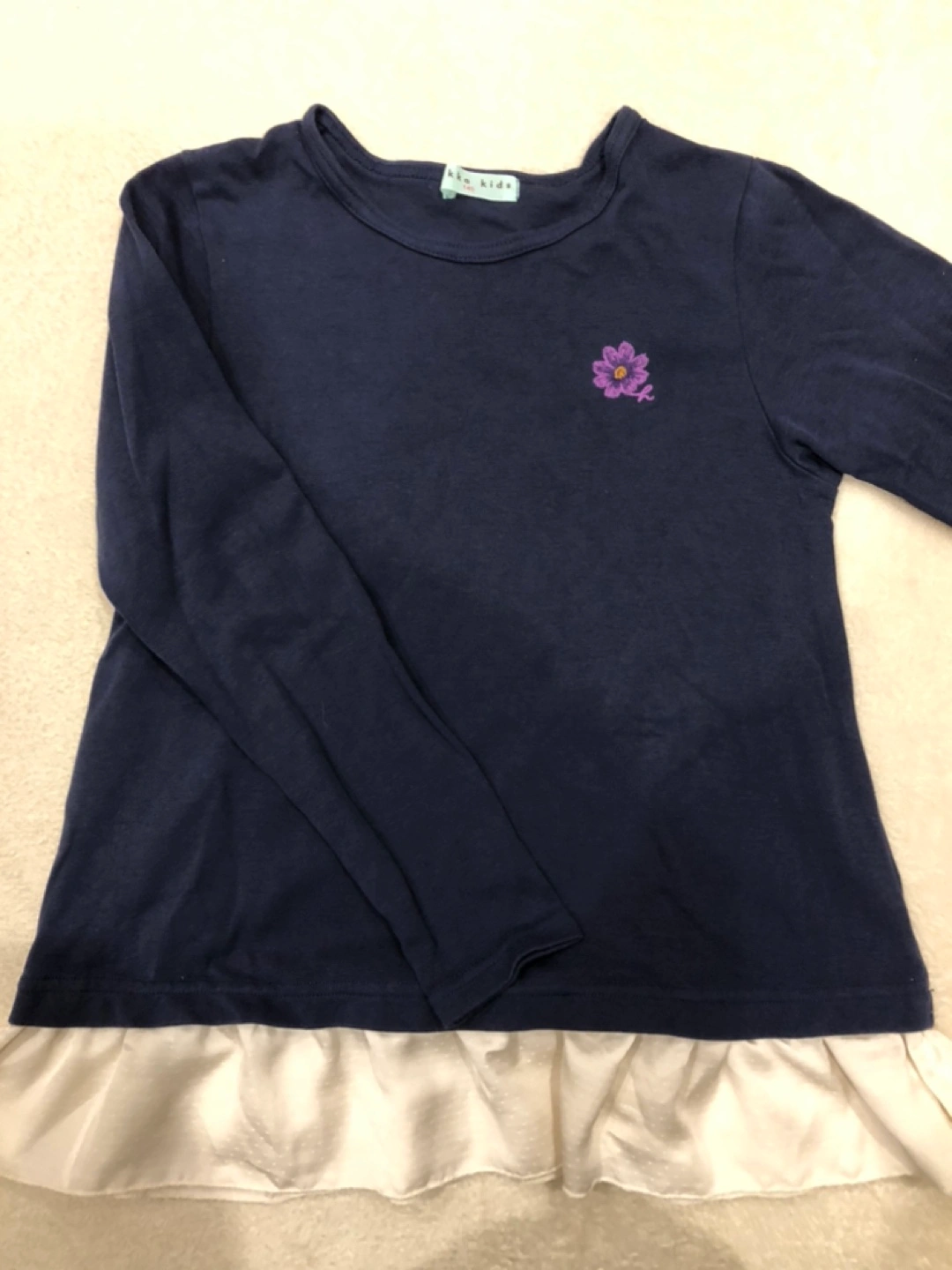 長袖Tシャツ 紺色 花柄